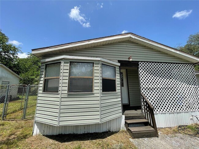 Building Photo - 6212 N 44th St