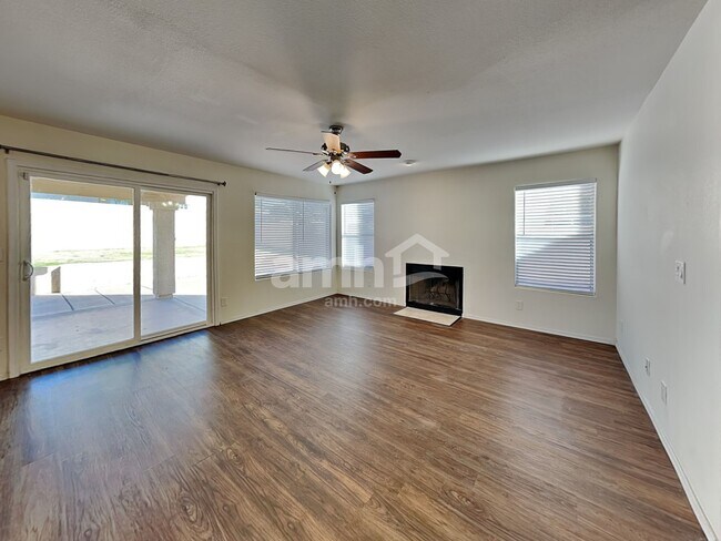 Foto del edificio - 4229 N Ranier