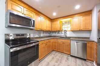 Building Photo - 307 W Main St