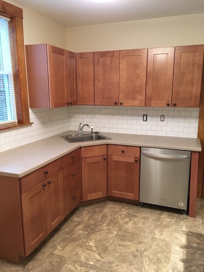 Foto del edificio - 55 Monastery Rd