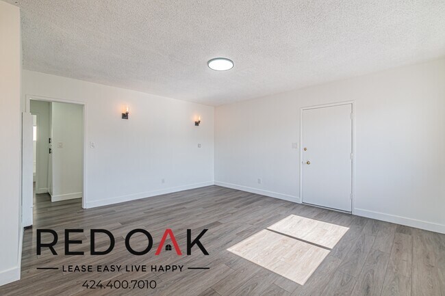 Foto del edificio - 663 W 13th St