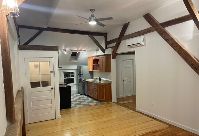 Kitchen - 209 East St