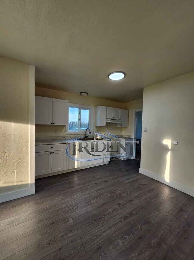 Foto del edificio - 11363 CA-70