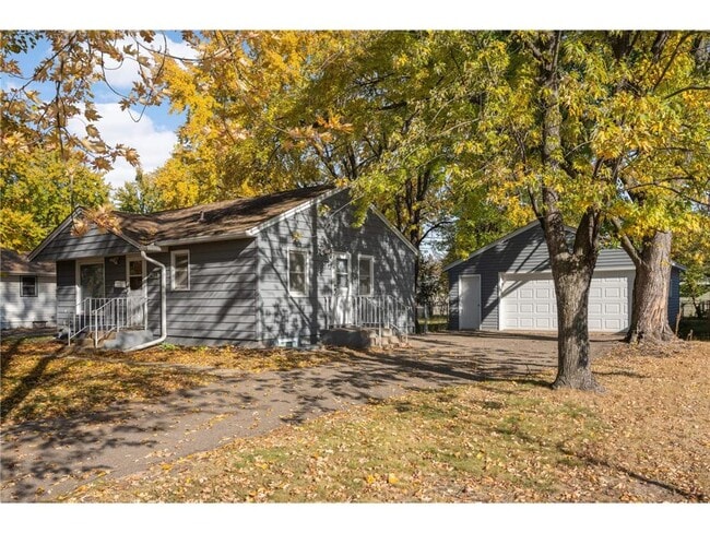 Building Photo - 6724 Scott Ave N