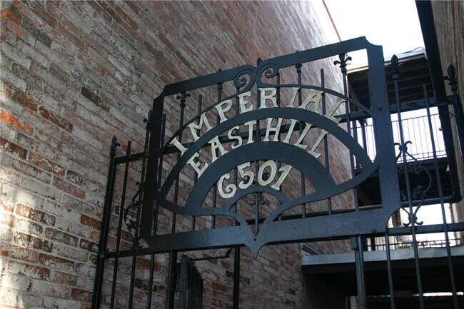 Foto del edificio - 6501 E Hill Dr