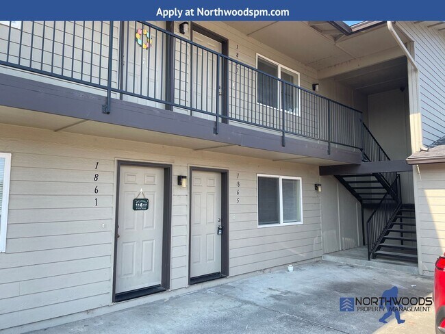 Foto del edificio - Very Nice 2 Bedroom 1 Bath Condo-Located i...