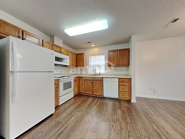 Foto del edificio - 188 Cameron Way Cir