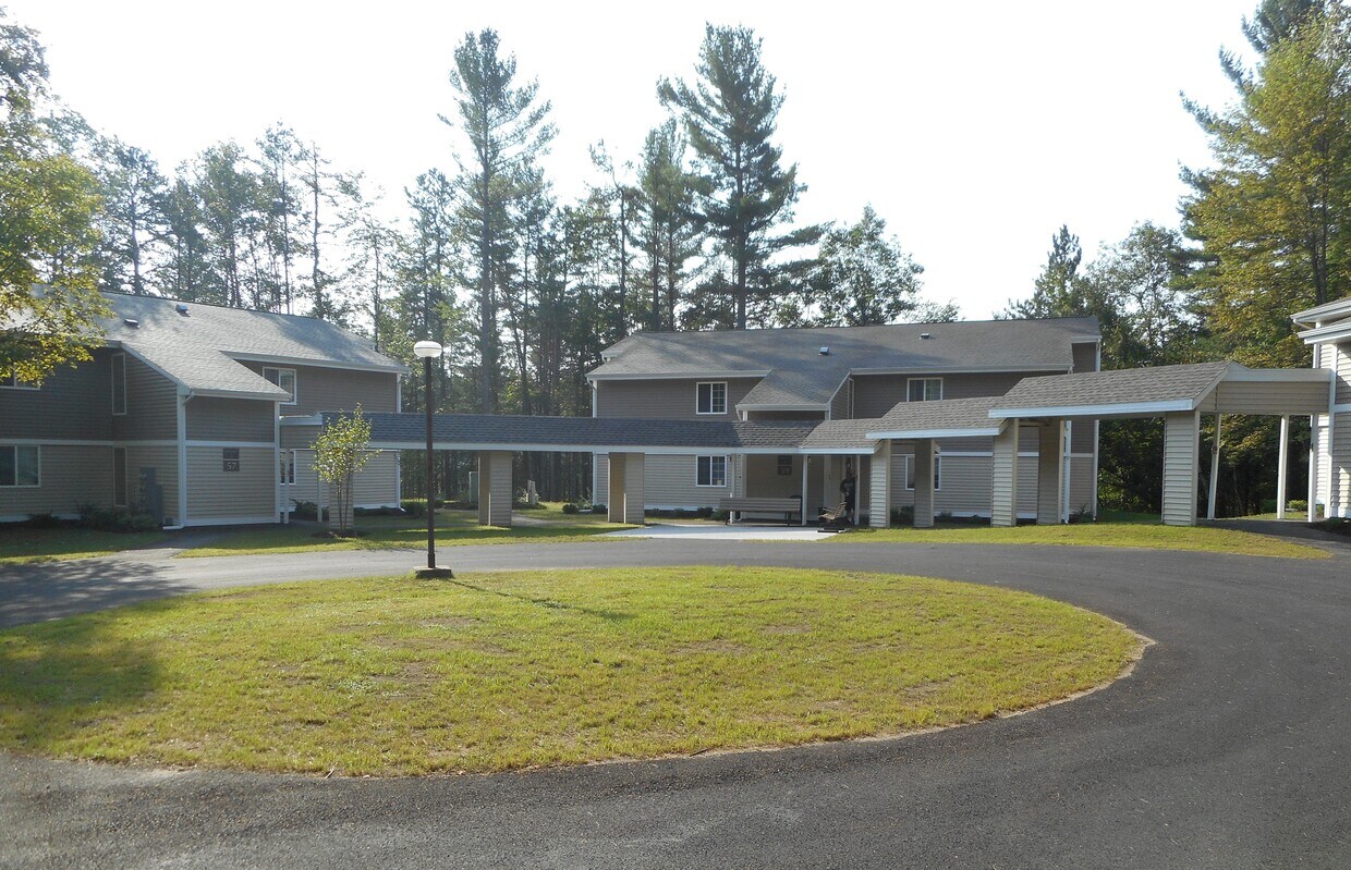 Foto del edificio - 55 Hopkinton Ln