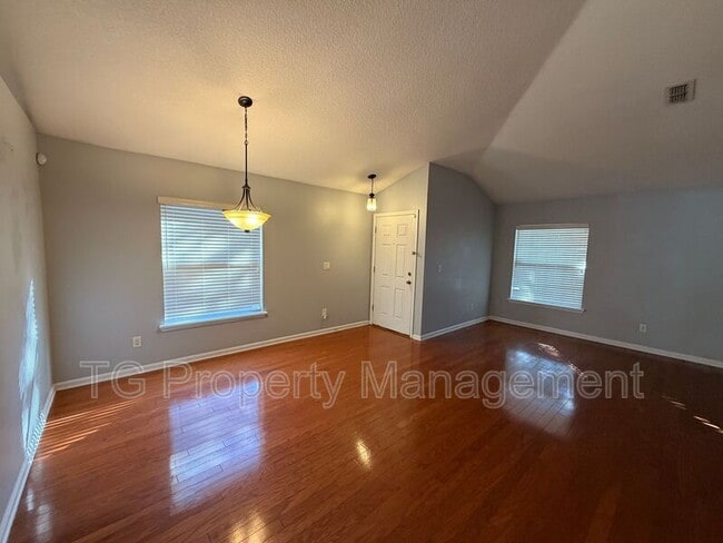 Building Photo - 1193 Bedrock Dr