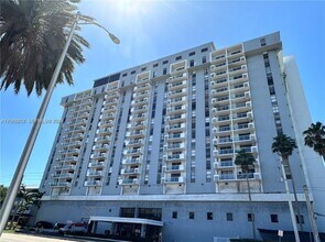 Building Photo - 13499 Biscayne Blvd