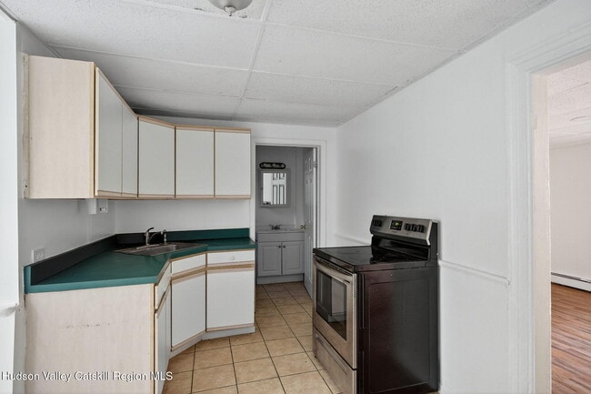 Building Photo - 17 New St