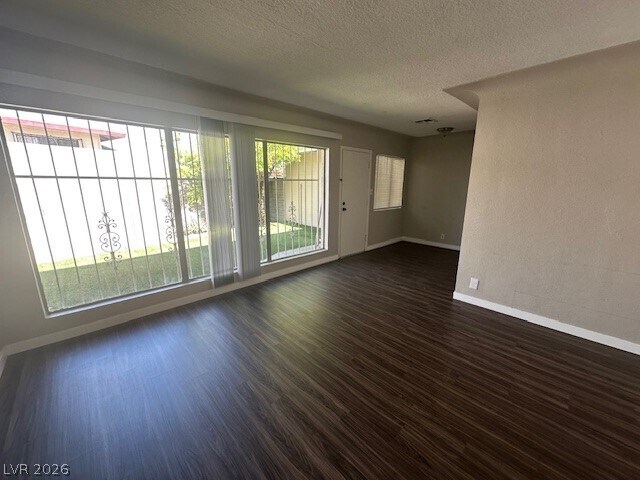 Foto del edificio - 223 N 14th St