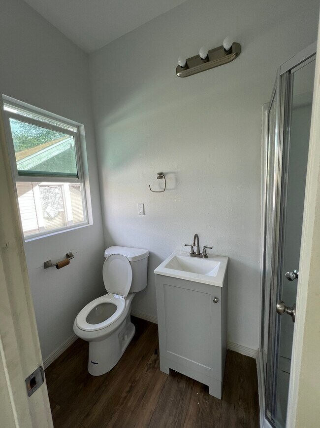 Building Photo - 555 North La Cadena Drive, Unit 1