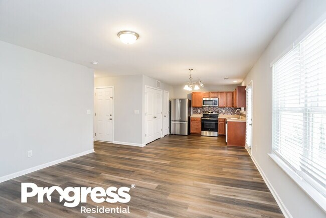 Building Photo - 8338 4 Sisters Ln
