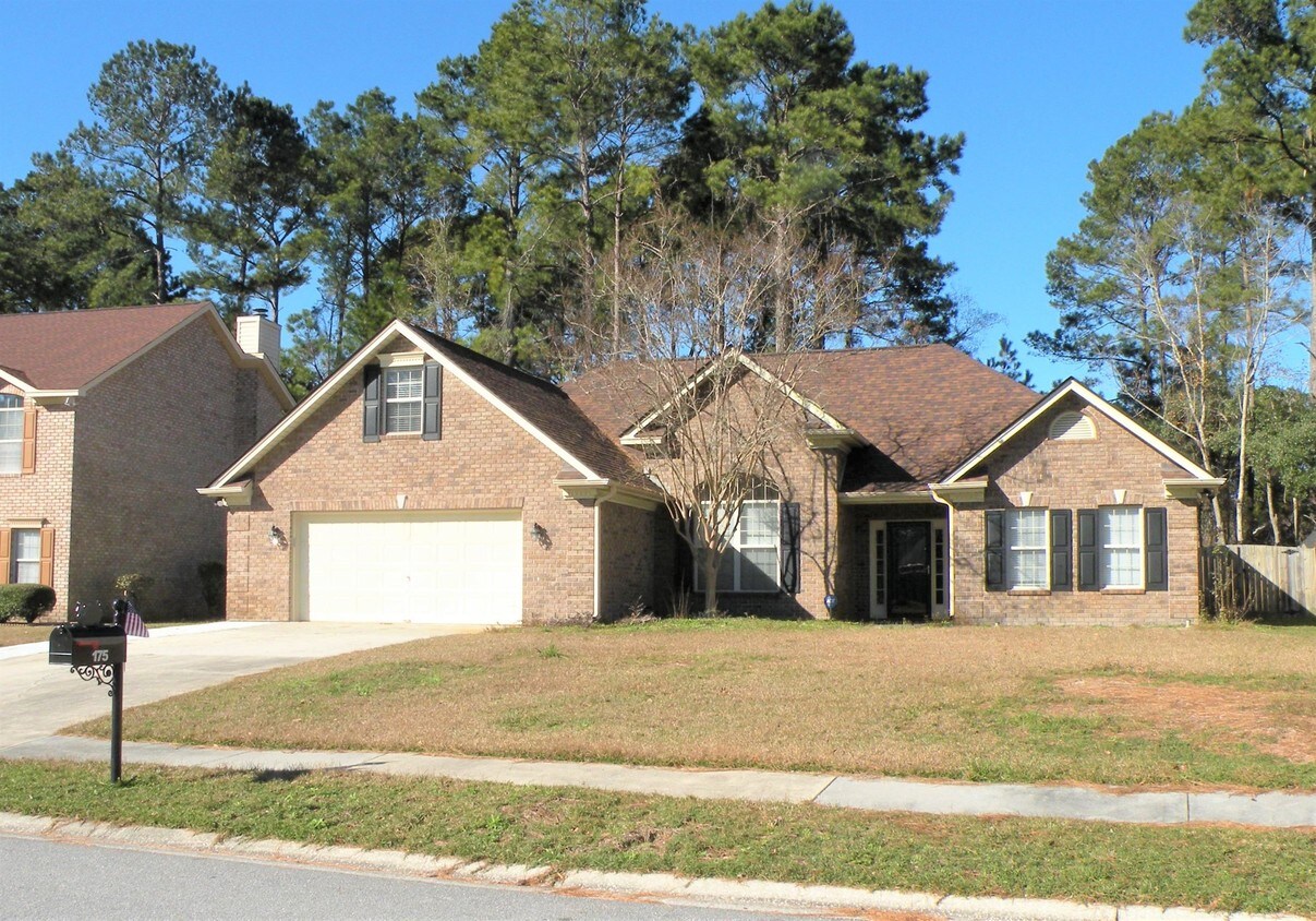 175 Village Lake Dr, Pooler, GA 31322 House Rental in Pooler, GA