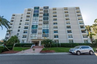 Building Photo - 851 Bayway Blvd