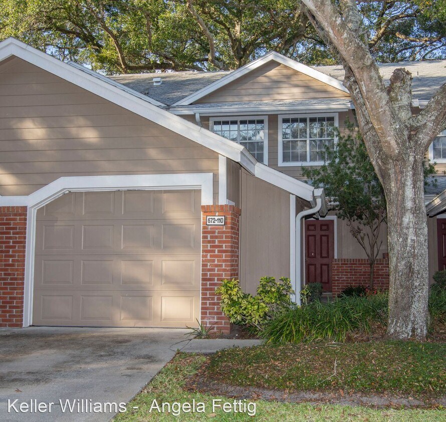 Primary Photo - 2 br, 2.5 bath House - 672 Post Oak Circle...