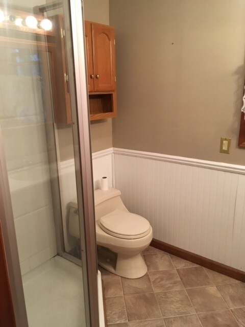 bath - 9 Maple Ave