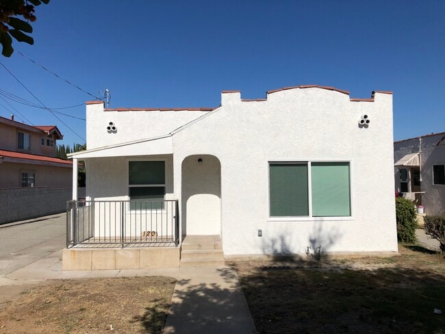 Building Photo - 120 N Sierra Vista St