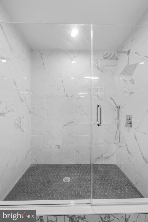 Foto del edificio - 36 N Narberth Ave