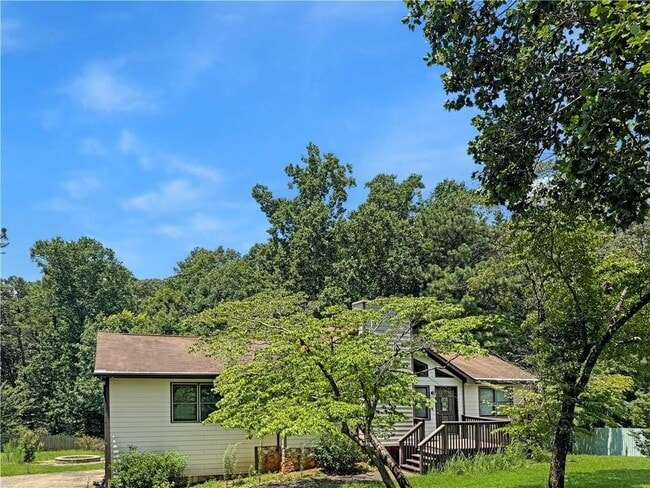 Building Photo - 412 Hickory Walk