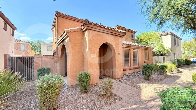 Building Photo - 2697 E Bart St