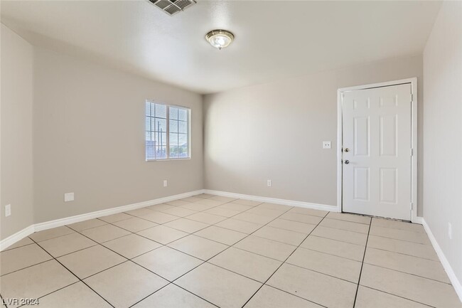 Building Photo - 6983 Appleton Dr