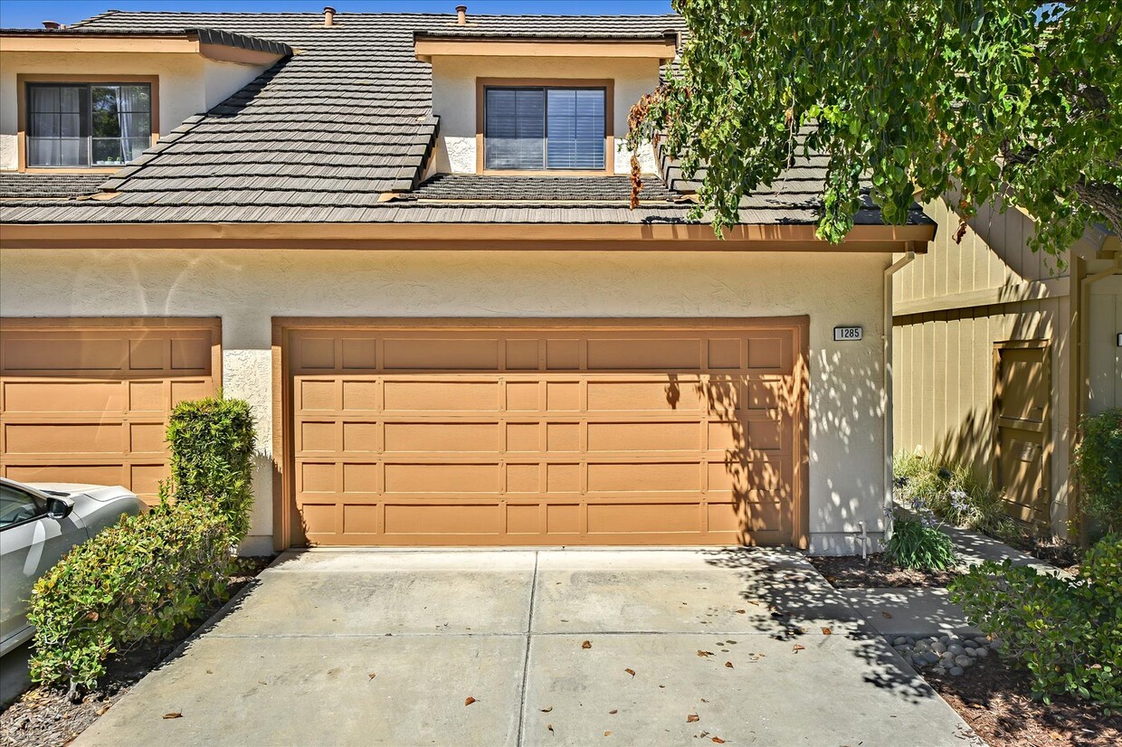 Primary Photo - 1285 Weibel Way