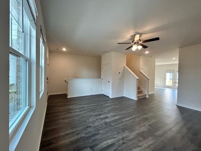 Foto del edificio - 1253 Cades Walk