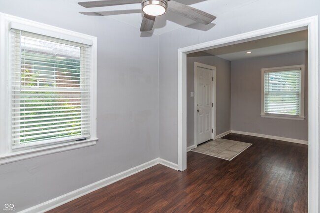 Building Photo - 3457 N Sherman Dr