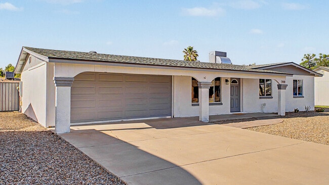 Photo - 3430 E Poinsettia Dr House