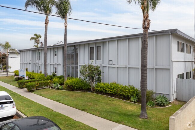 3510 Esmeralda St - Emerald Villas