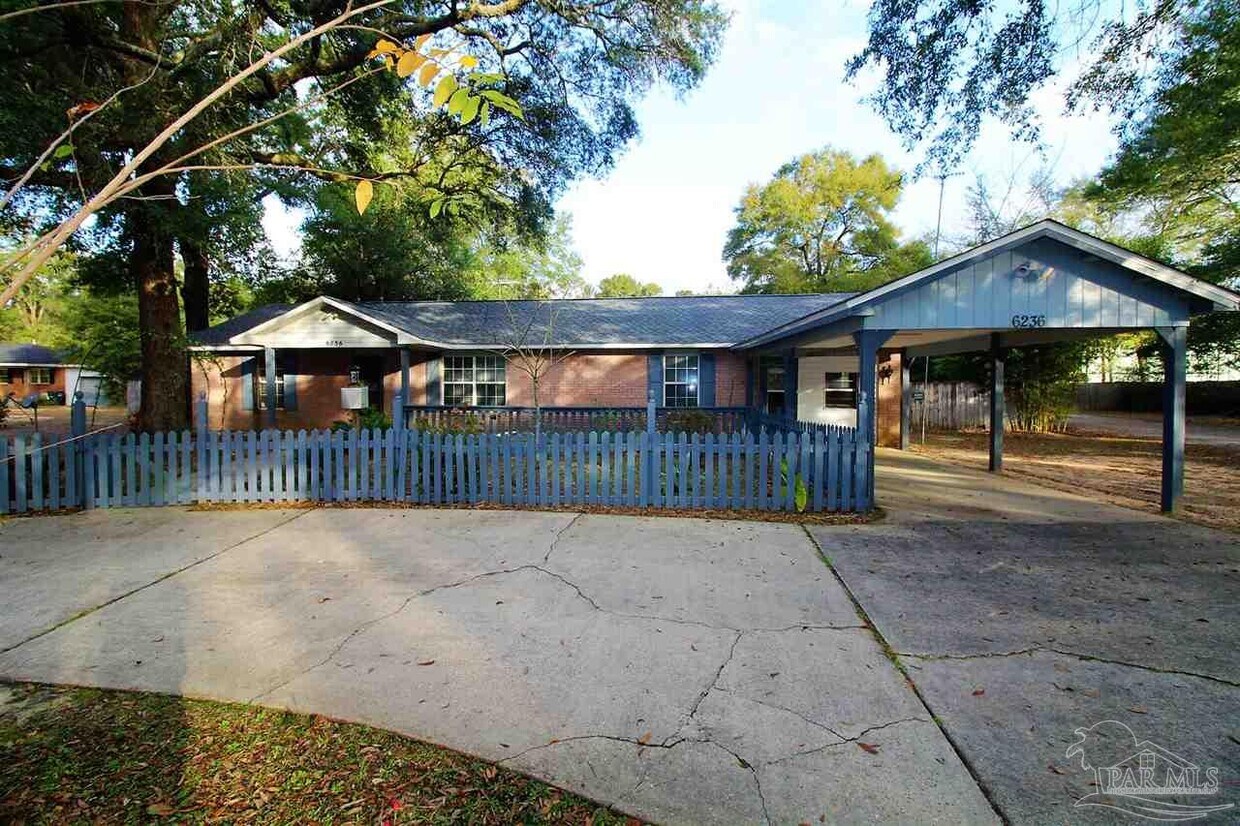 6236 Hamilton Bridge Rd, Milton, FL 32570 House Rental in Milton, FL