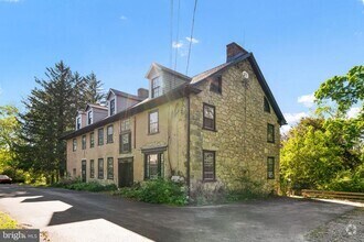 Building Photo - 935-941 Pottstown Pike