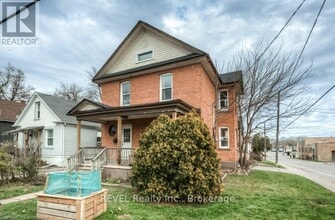 Building Photo - 4784 2nd Ave