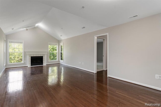 Building Photo - 28126 Carlton Way Dr