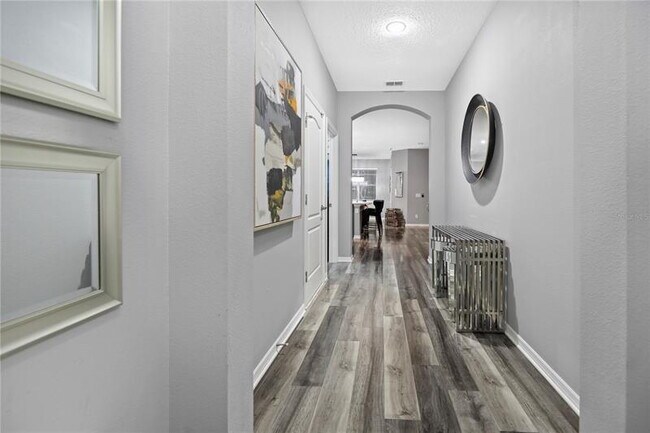 Building Photo - "Luxurious 3-Bed Sanctuary with Granite El...