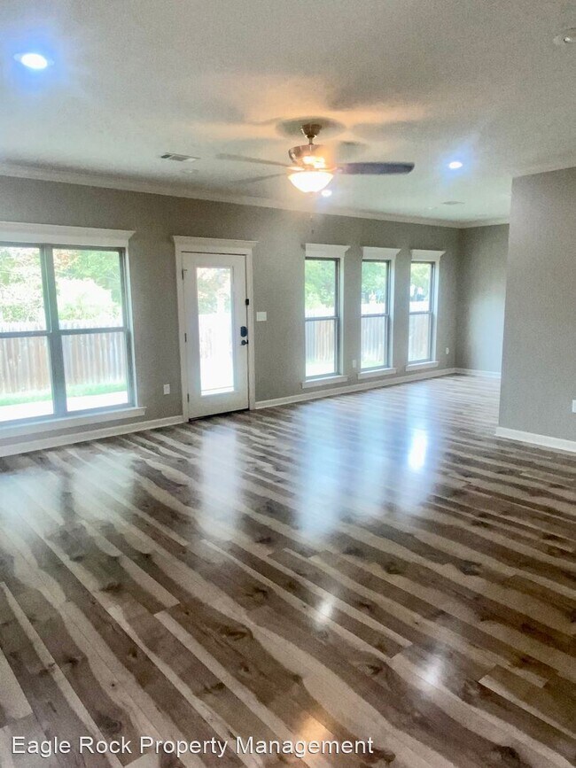 Foto del edificio - 3 br, 2 bath House - 1220 Alex Street