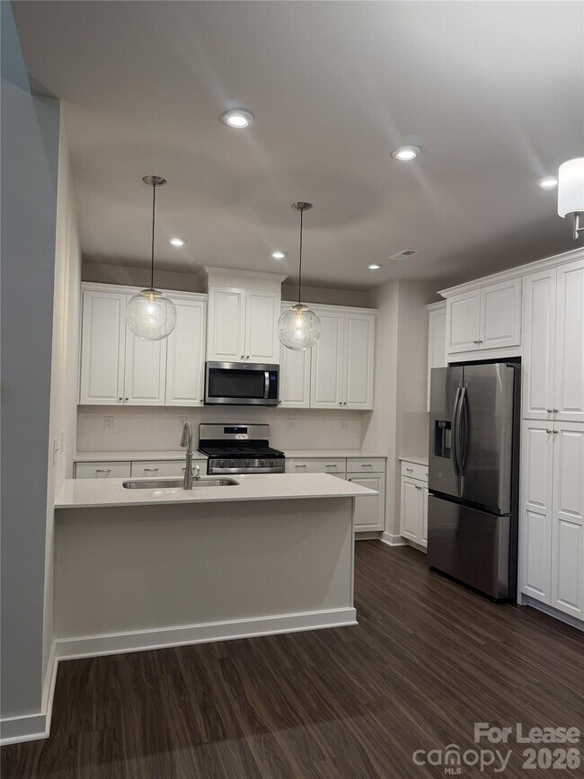 Foto del edificio - 3340 Finchborough Ct