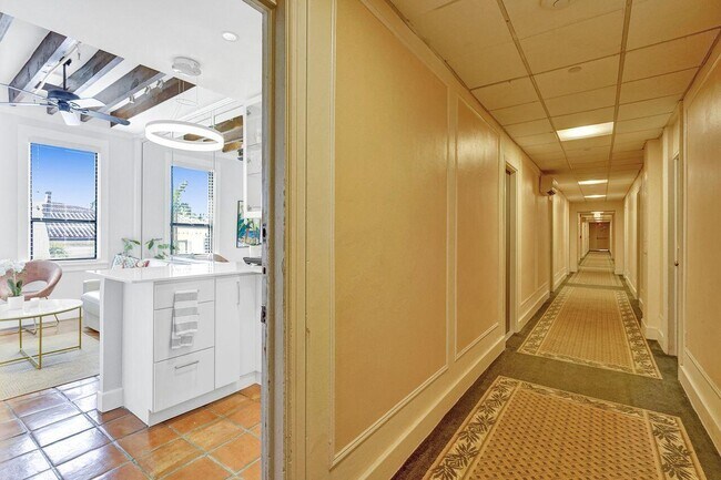 Foto del edificio - 235 Sunrise Ave