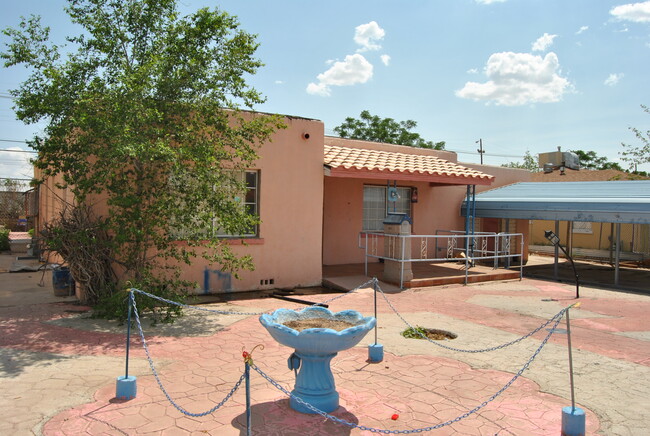 Building Photo - 309 Ramona Ave
