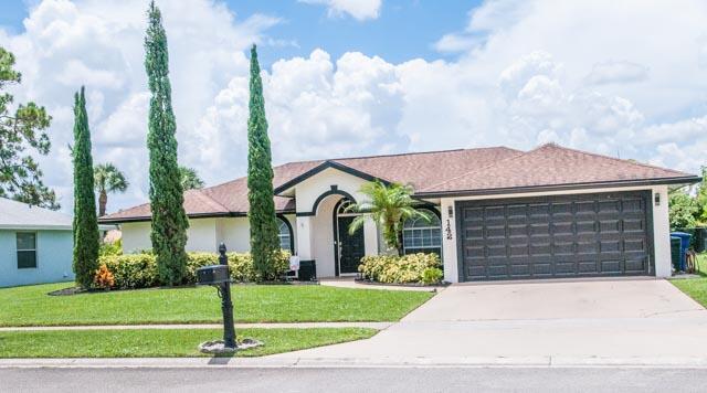 Foto del edificio - 142 Monterey Way