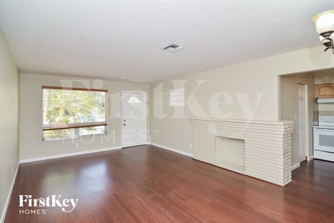 Foto del edificio - 3141 SW 17th St