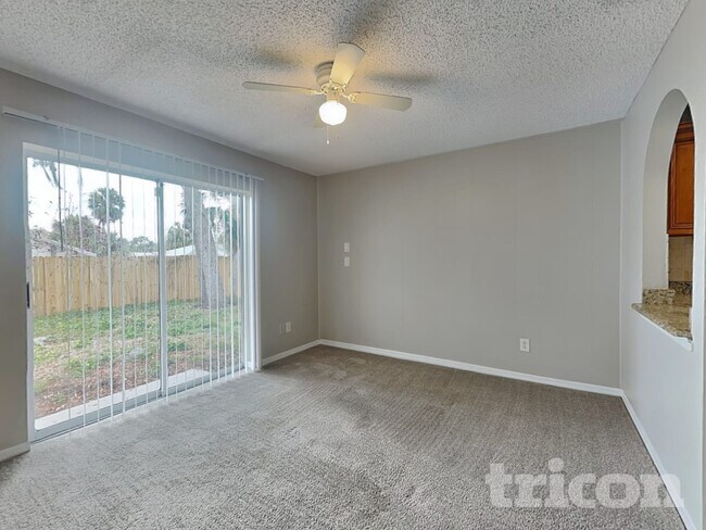 Foto del edificio - 1009 Jamaica Way