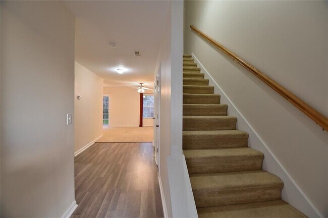 Foto del edificio - 805 Bellview Way