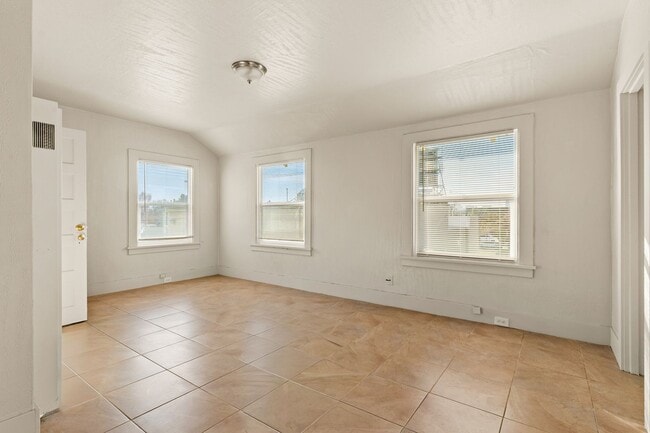 Photo - Utilities Included! Bright 2nd Floor Studio in Mosswood Vintage Building Apartment