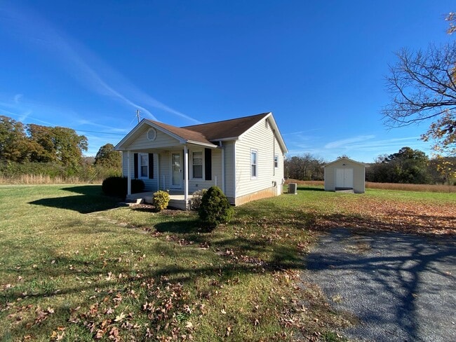 Building Photo - 3251 Harper Rd