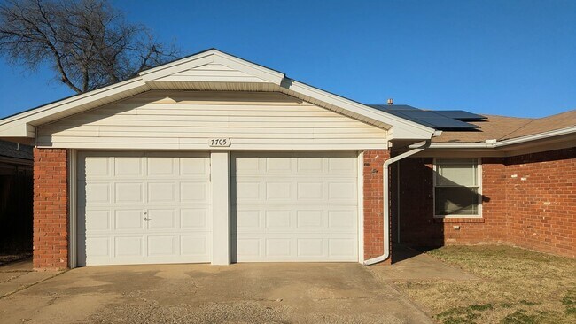 Photo - Spacious 4-Bed Home in Bethany with Solar Panels!