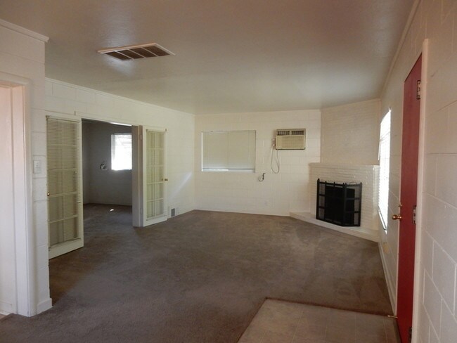 Building Photo - 7784 Sunset Ave