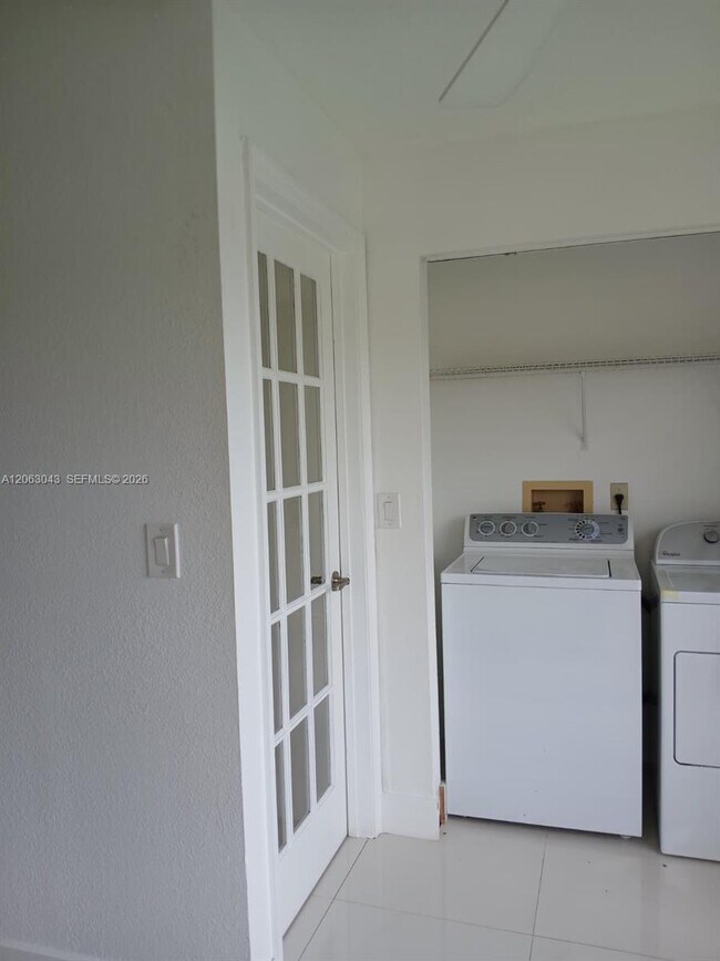 Foto del edificio - 731 Vista Isles Dr